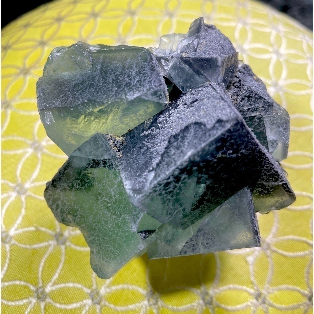 Raw crystal- PERFECT GREEN FLUORITE CUBIC FORM - strong purple UV 3”x3”-1”cubes